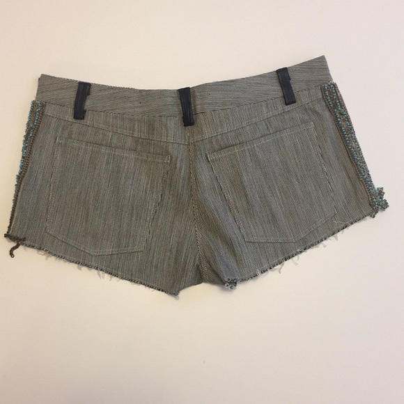 Iro Vova Shorts - Picture 3 of 4